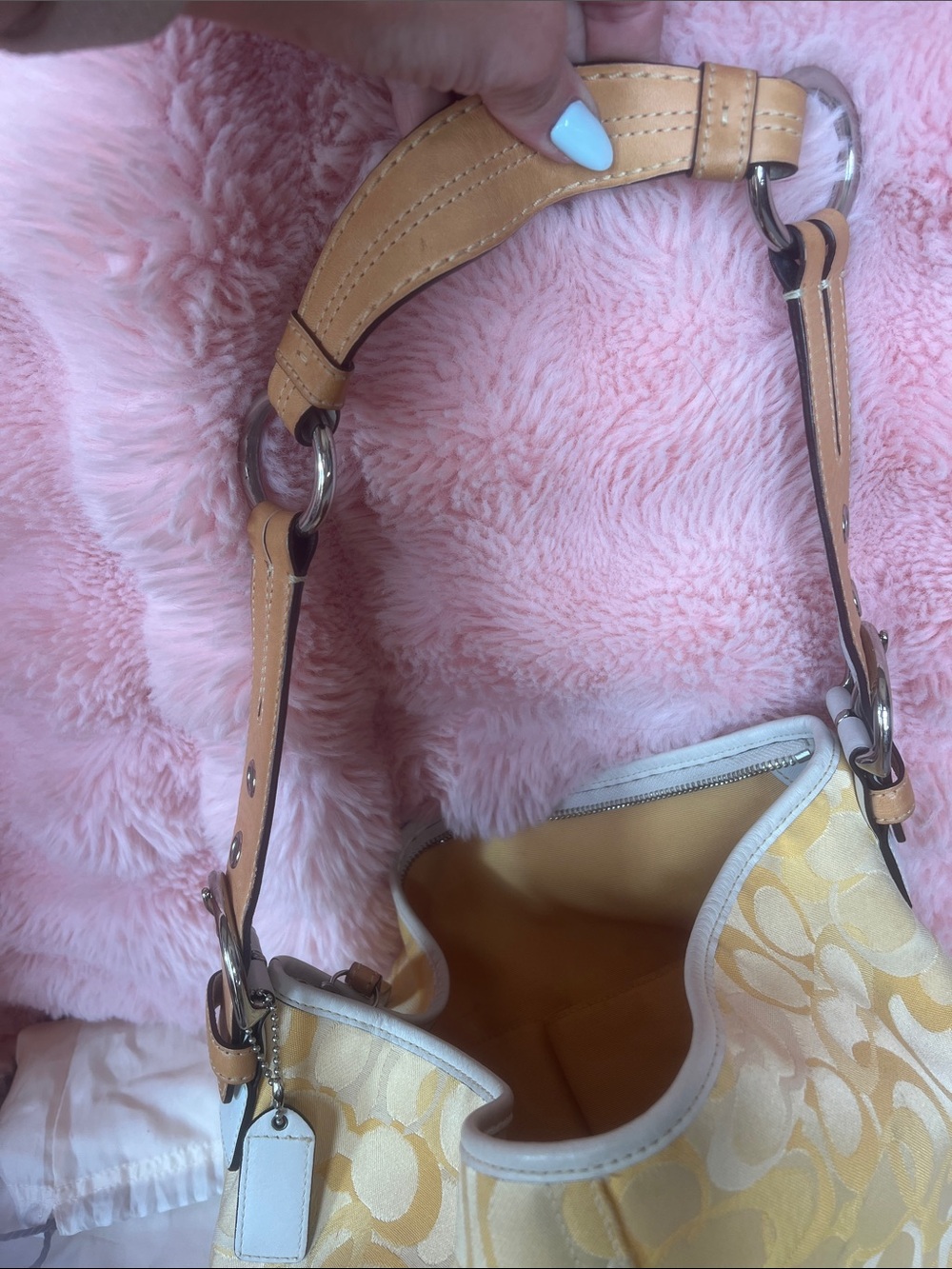 Coach Yellow Signature Jacquard Shoulder Bag with Tan Leather Trim - Picture 7 of 9